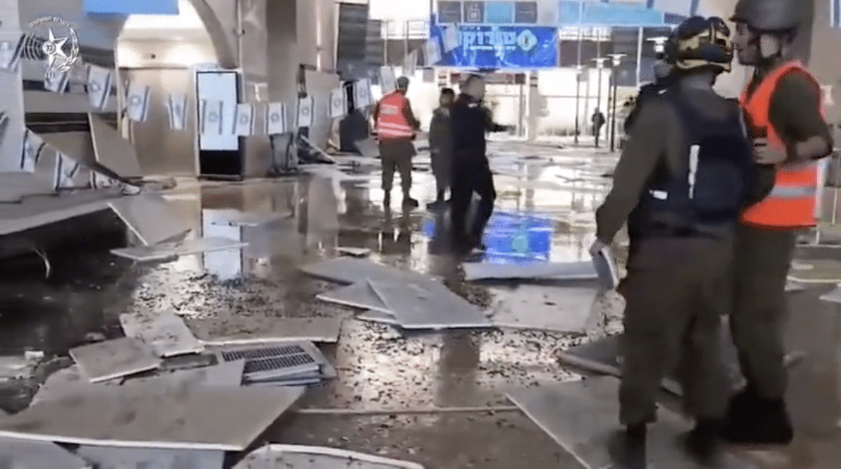 Iranian missile strike Beersheba hospital in Israel